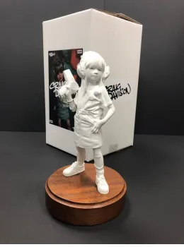 Princess Laura - Sculpture