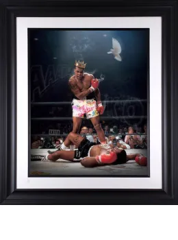 Sting Like A Bee - Lenticular Standard - Black Framed