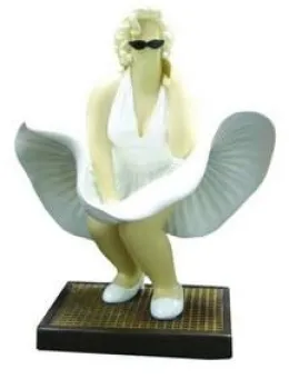 Some Like It Hot - Marilyn Monroe (sculpture) 
